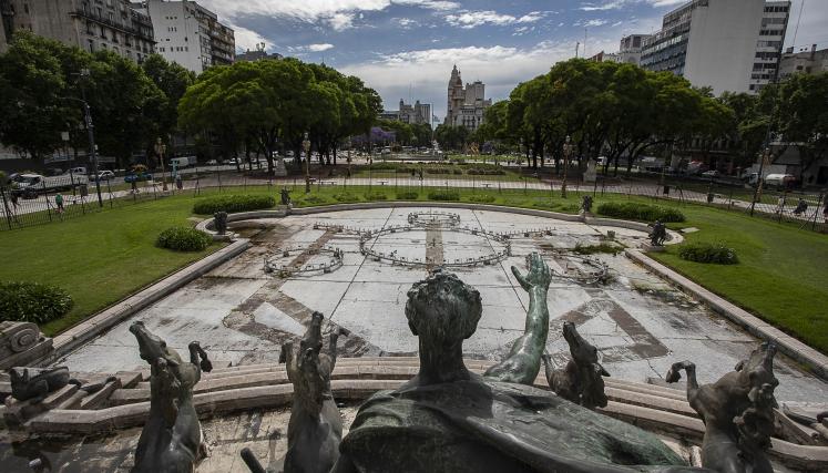 Feria navideña y restauración del monumento de los dos Congresos