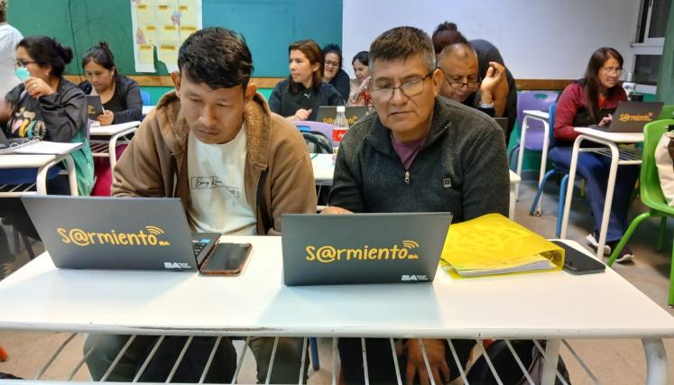 Los centros educativos del sur porteño suman herramientas digitales para el aprendizaje